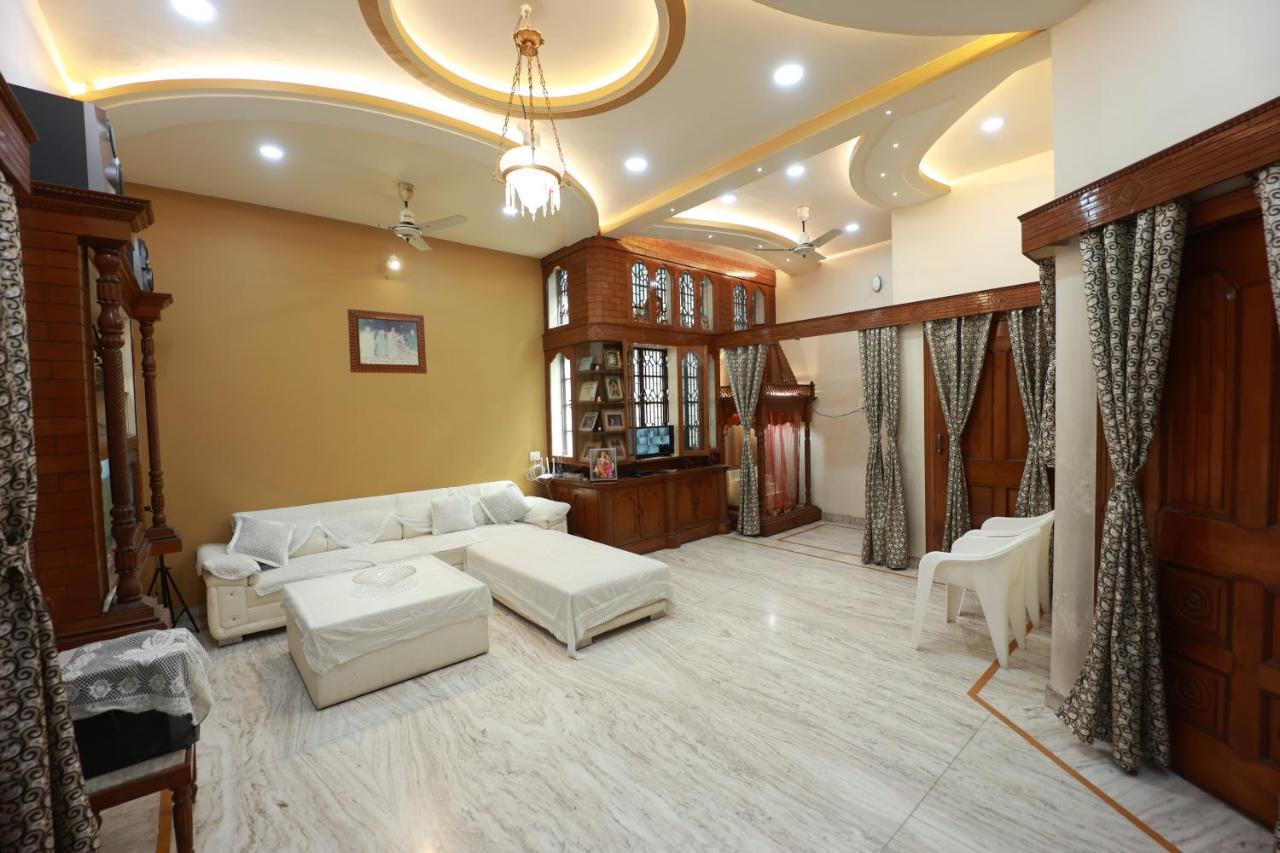 Kapoor Sahab Homestay : It'S A Home Away From Home. Bénarès Extérieur photo